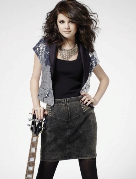 selena-gomez-retro-glamorrous-photo-shoot-2.jpg