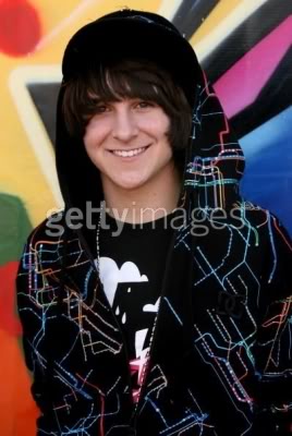 mitchel_musso_1188662931.jpg